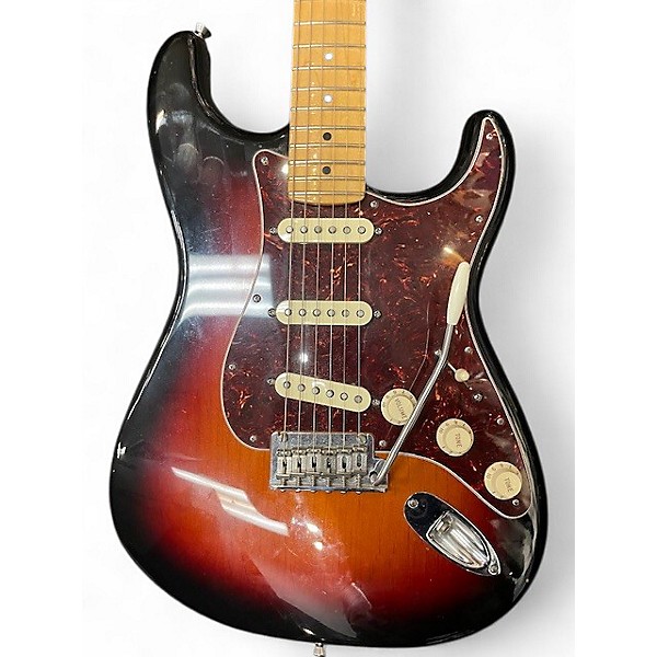 Used 2013 Fender American Standard Stratocaster 3 Tone Sunburst Solid Body Electric Guitar