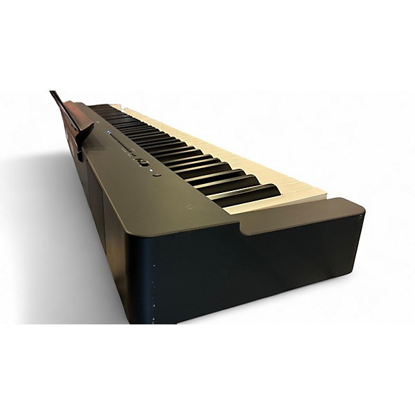 Used Yamaha P-225 Digital Piano