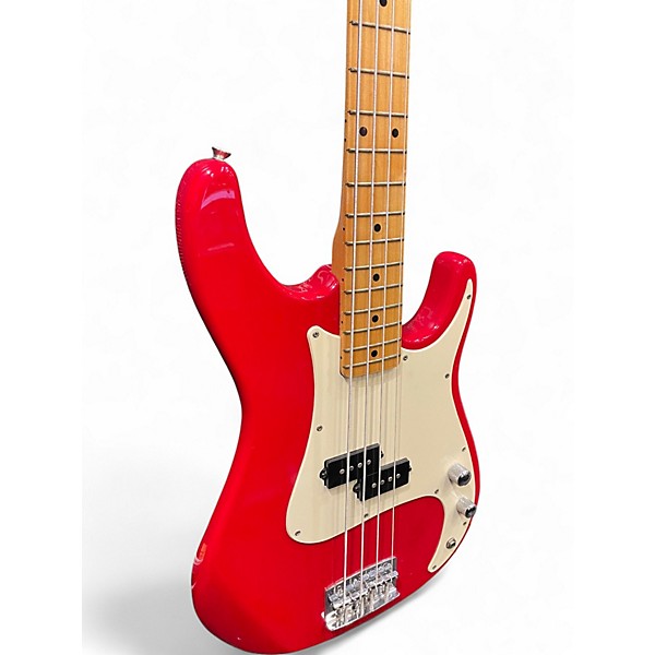Used Peavey Fury Dakota Red Electric Bass Guitar