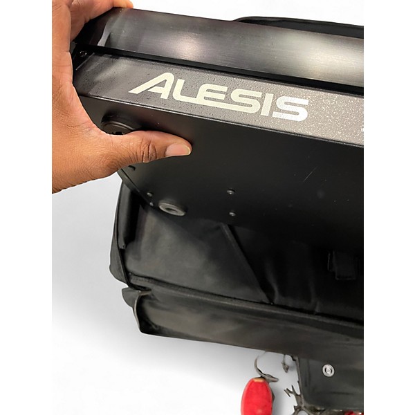 Used Alesis QS71 Synthesizer