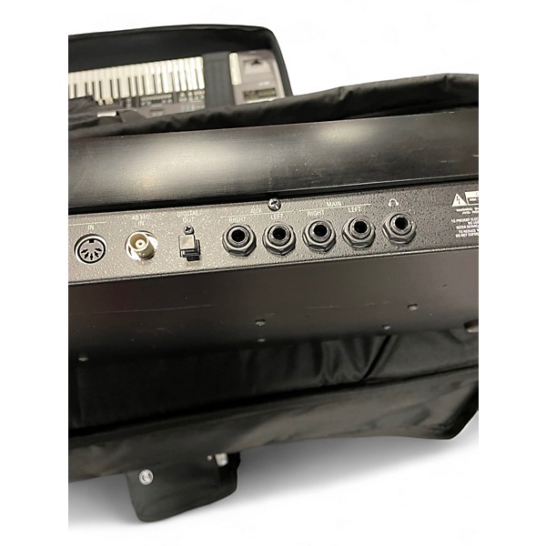 Used Alesis QS71 Synthesizer