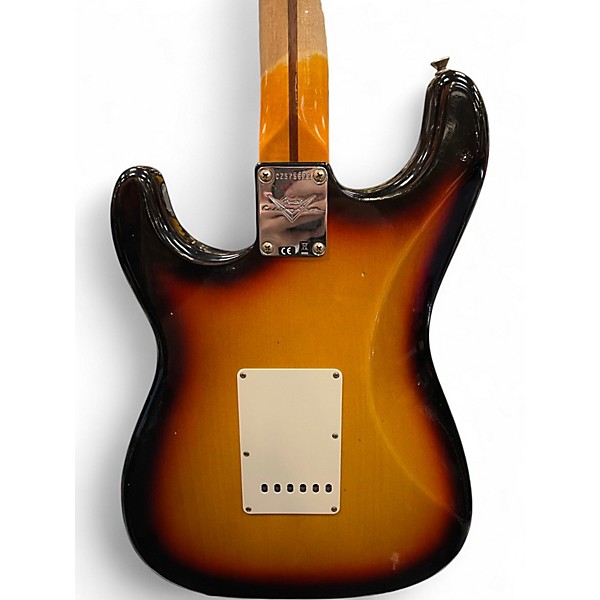 Used Fender Custom Shop 63' Journeyman Stratocaster 3 Tone Sunburst Solid Body Electric Guitar