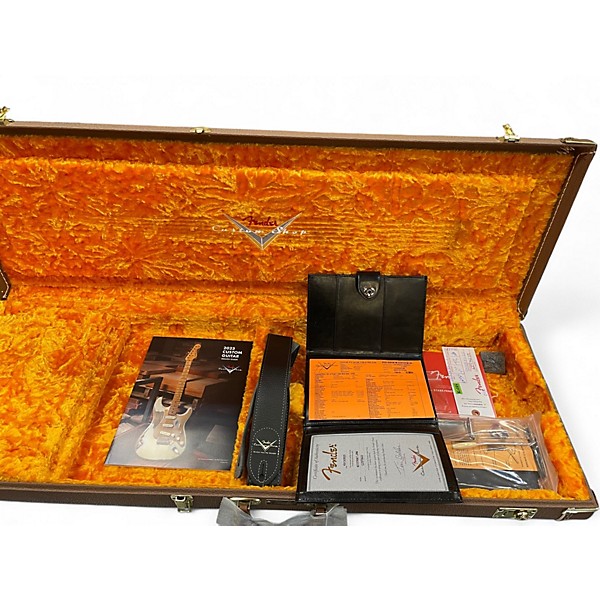 Used Fender Custom Shop 63' Journeyman Stratocaster 3 Tone Sunburst Solid Body Electric Guitar