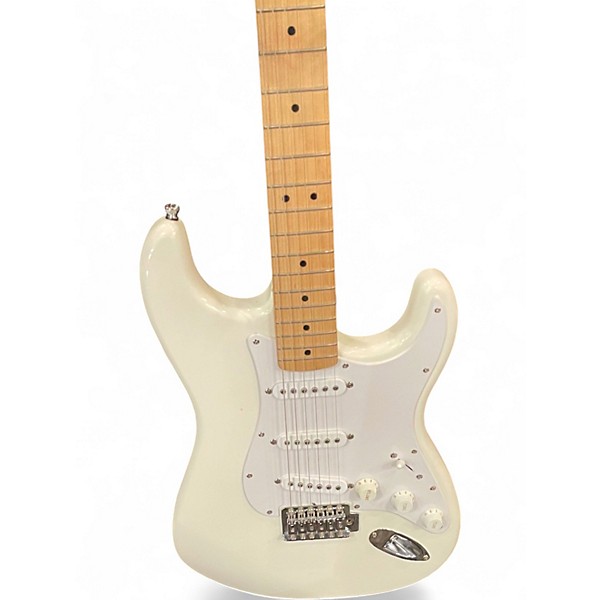 Used Squier Affinity Stratocaster Alpine White Solid Body Electric Guitar