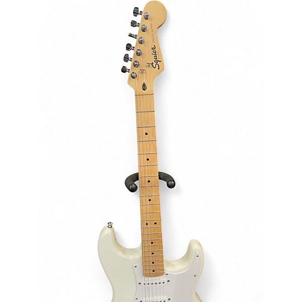 Used Squier Affinity Stratocaster Alpine White Solid Body Electric Guitar