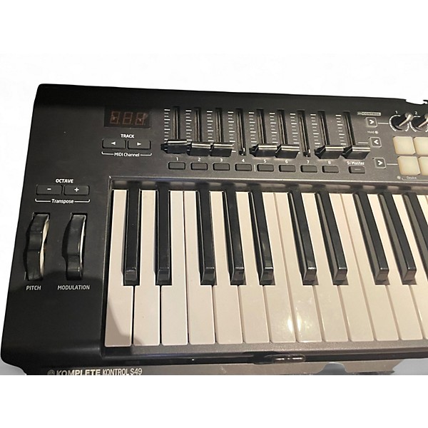 Used Novation Launchkey 61 Key MK2 MIDI Controller