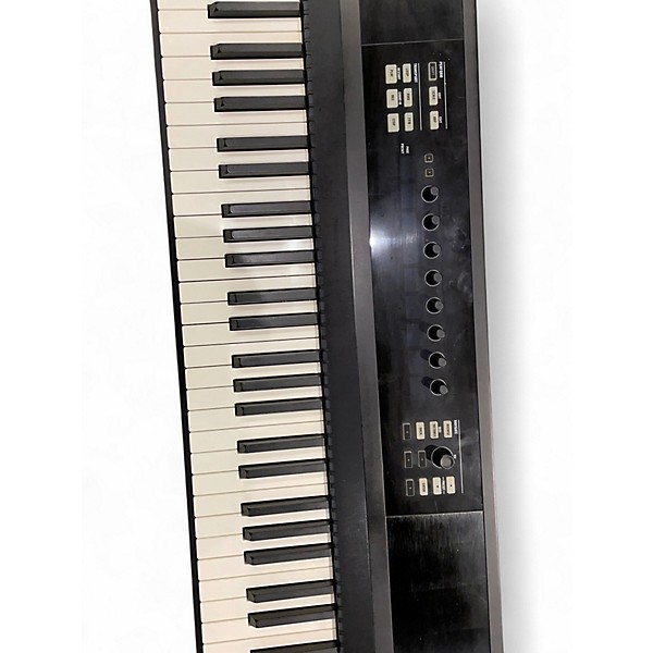 Used Native Instruments Komplete Kontrol S88 MIDI Controller