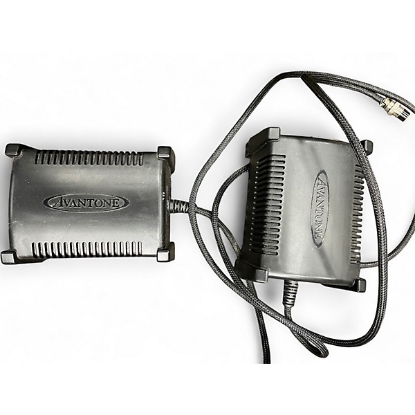 Used Avantone  Mixcube 5.25 Pair Powered Monitor