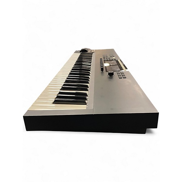 Used Native Instruments Komplete Kontrol S61 MK2 MIDI Controller