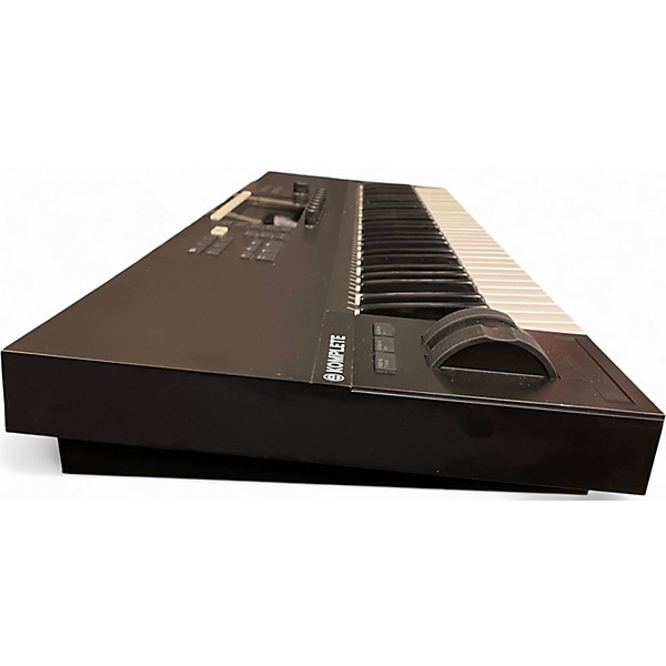 Used Native Instruments Komplete Kontrol S61 MK2 MIDI Controller