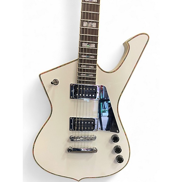 Used Firefly  FFIB Alpine White Solid Body Electric Guitar