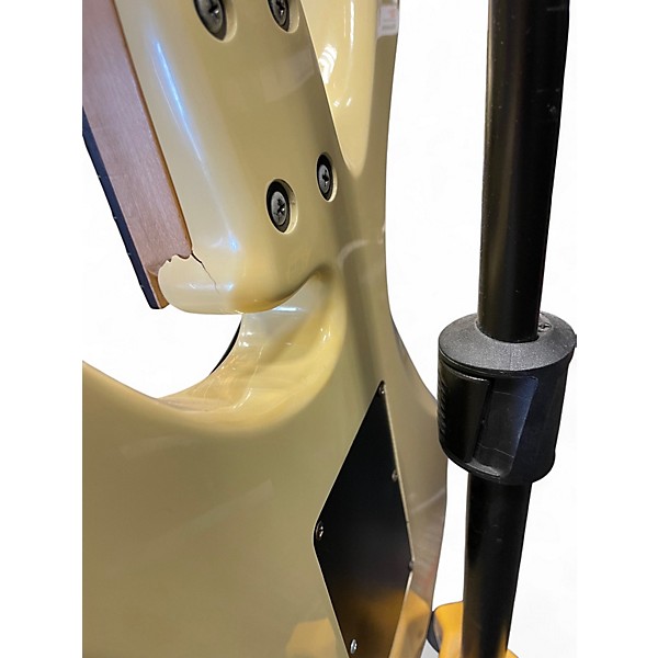 Used Alvarez dana scoop la Antique Ivory Solid Body Electric Guitar