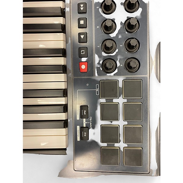 Used Novation Impulse 25 Key MIDI Controller