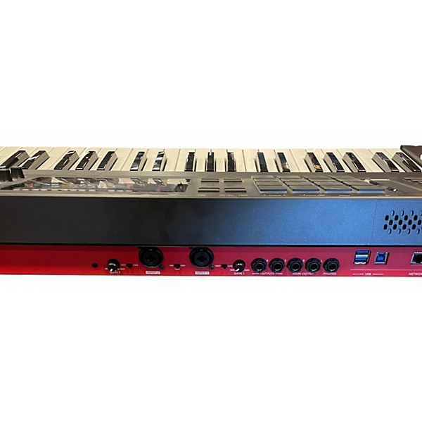 Used Akai Professional MPC Key 61 Keyboard Workstation