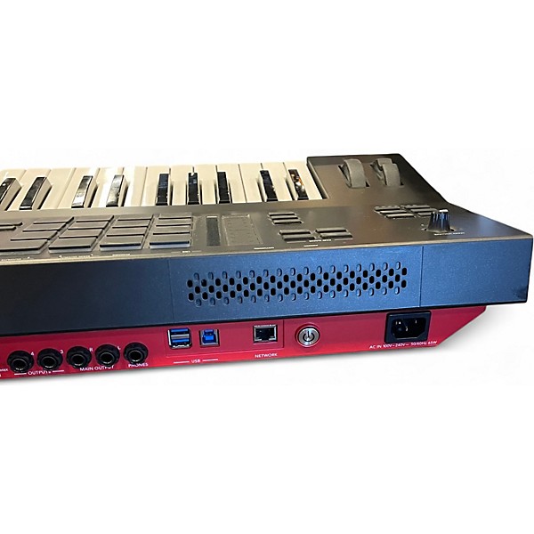 Used Akai Professional MPC Key 61 Keyboard Workstation