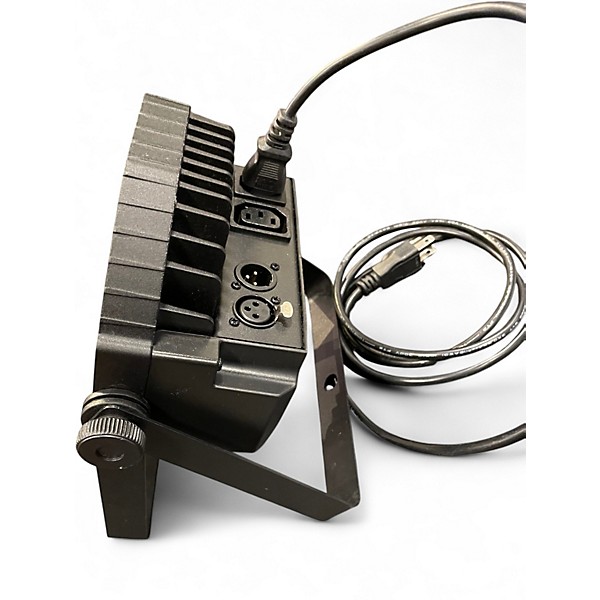 Used Venue tetra 12 Par Can Light