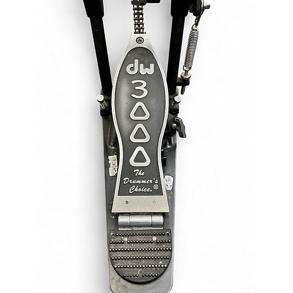 Used DW 3000 Series Single Single Bass Drum Pedal
