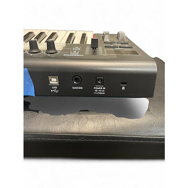 Used Novation Launchkey 25 Key MIDI Controller