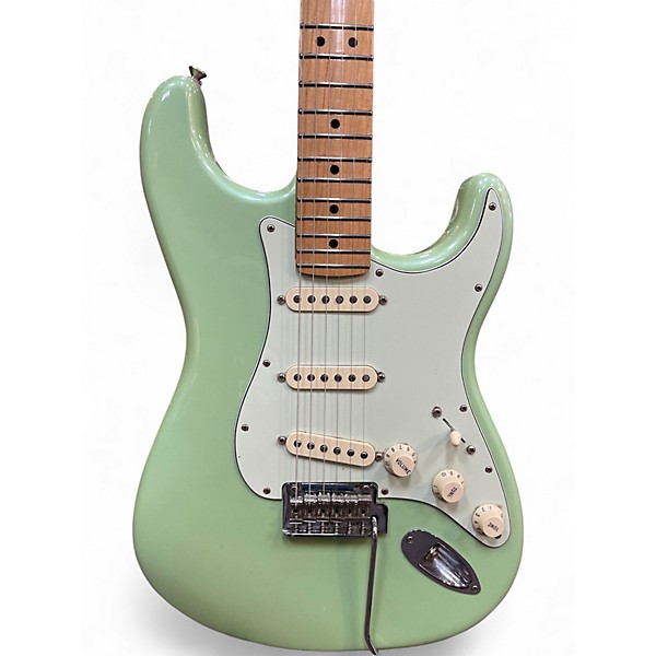Used Fender Limited-Edition Player Stratocaster Surf Pearl Solid Body Electric Guitar