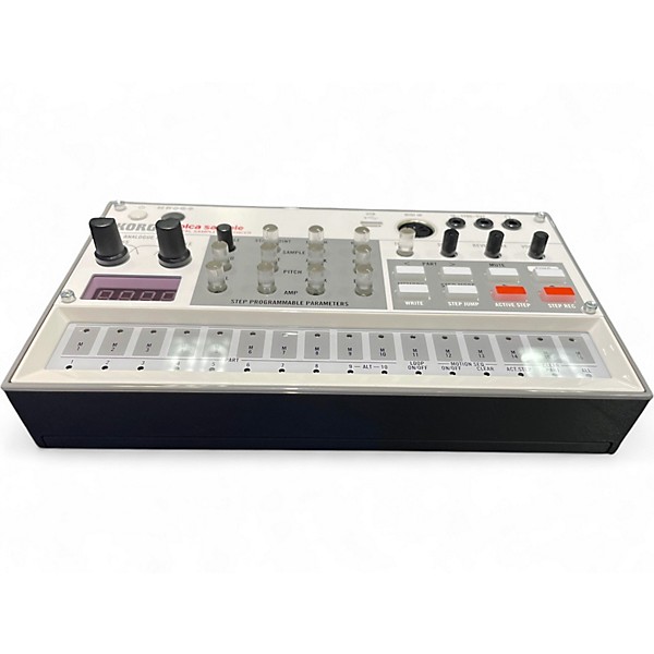 Used KORG VOLCA SAMPLE Synthesizer