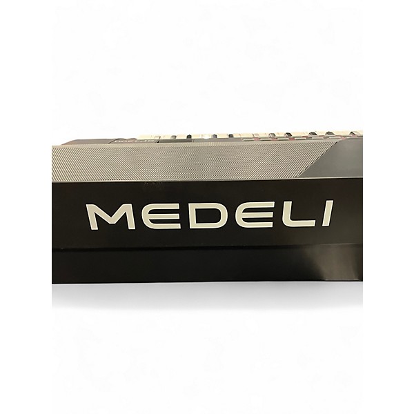 Used Medeli Sp4200 Digital Piano