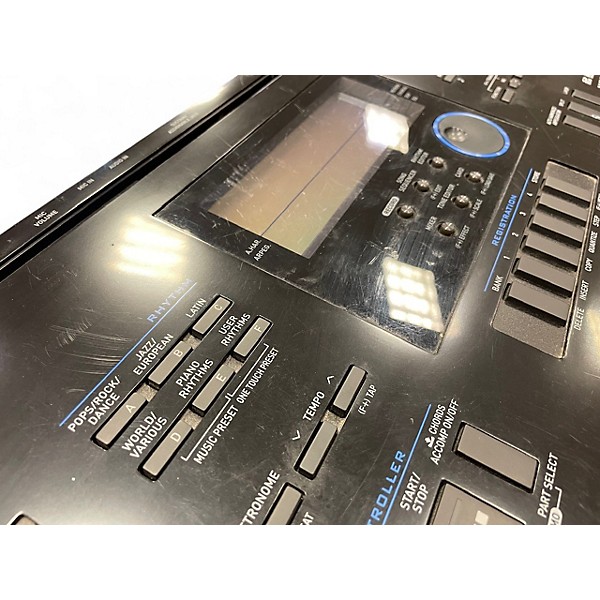 Used Casio WK6600 76 Key Portable Keyboard