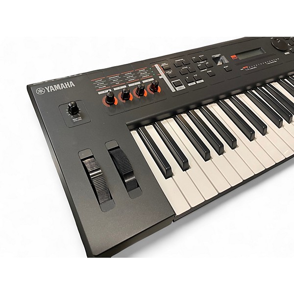 Used Yamaha MX49 Keyboard Workstation