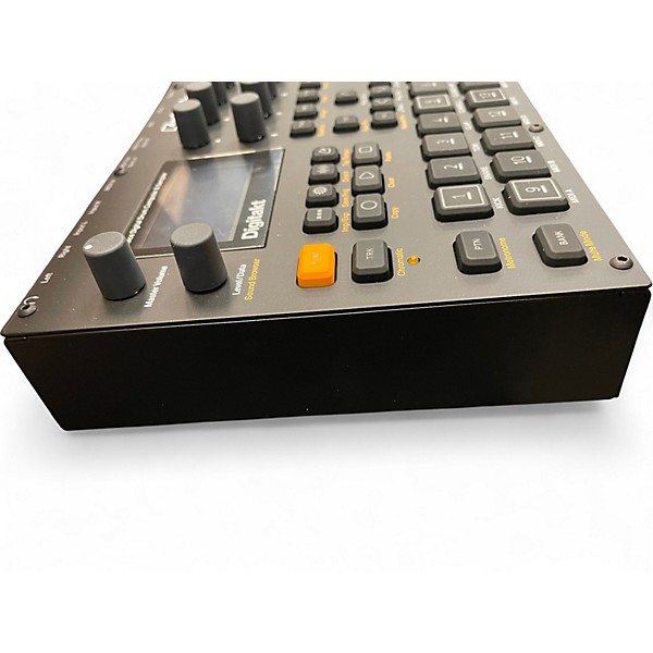 Used Elektron Digitakt 16-Track Stereo Drum Sound Module