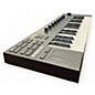 Used Native Intruments KOMPLETE KONTROL M32 MIDI Controller thumbnail