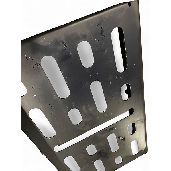 Used MONO PEDALBOARD MEDIUM Pedal Board