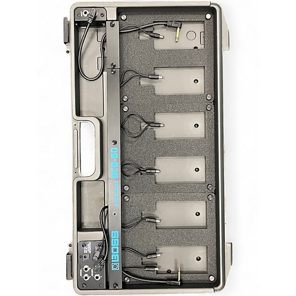 Used BOSS BCB60 Pedal Board