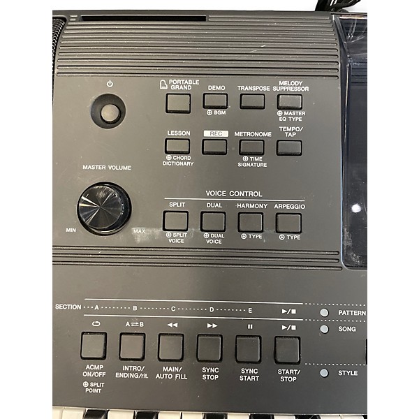 Used Yamaha PSRE453 61 Key Portable Keyboard