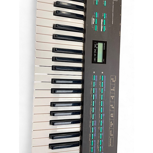 Used Yamaha DX21 Synthesizer