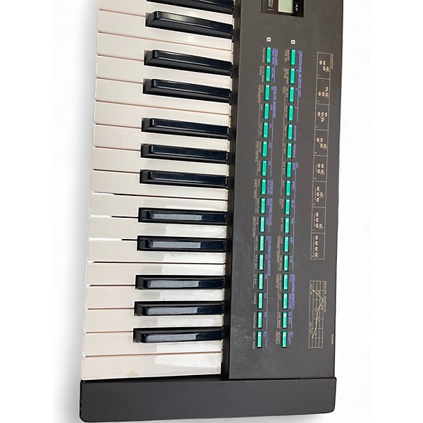 Used Yamaha DX21 Synthesizer