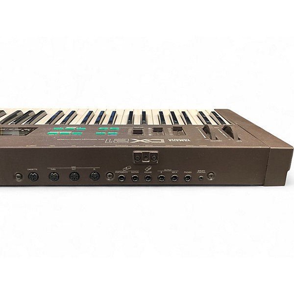 Used Yamaha DX21 Synthesizer
