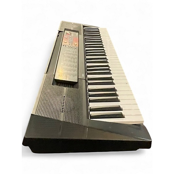Used Yamaha PSRF51 61 Key Portable Keyboard