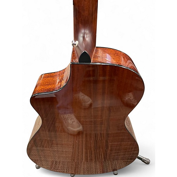 Used Breedlove Discovery Concert 2 Tone Sunburst Acoustic Guitar