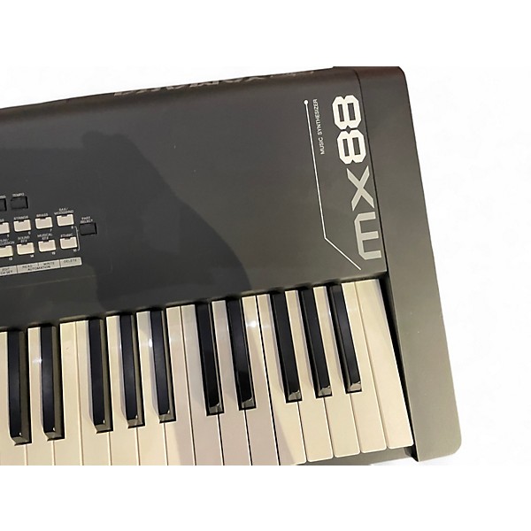 Used Yamaha MX88 Synthesizer
