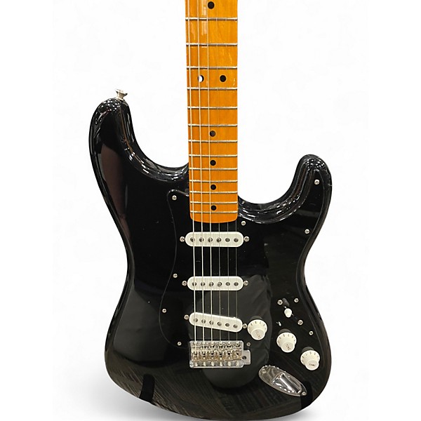 Used 2016 Fender Custom Shop David Gilmour Signature Stratocaster NOS Black on Black Solid Body Electric Guitar