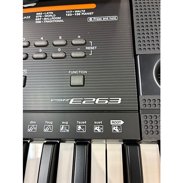 Used Yamaha PSRE263 61 Key Portable Keyboard