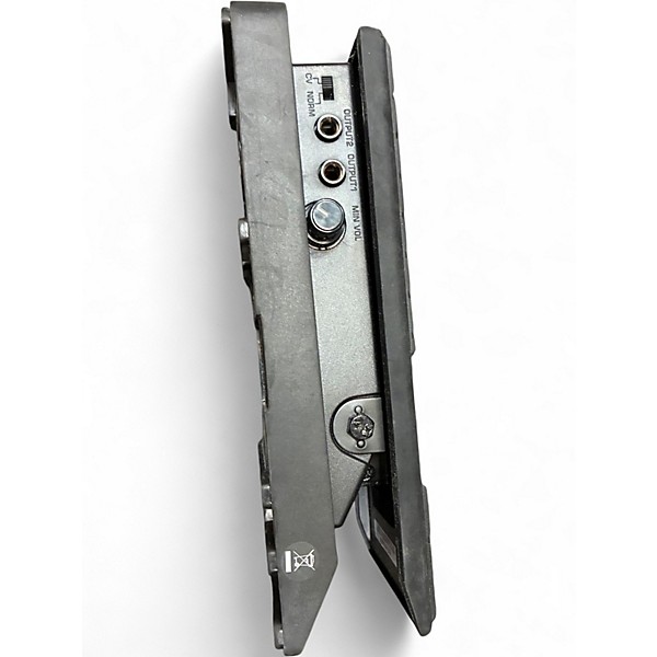 Used Behringer FCV100 Volume Modulation Sustain Pedal