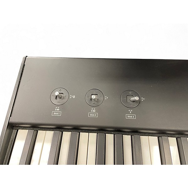 Used Studiologic SL88 STUDIO MIDI Controller