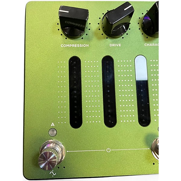 Used Darkglass AGGRESSIVELY DISTORTING Effect Pedal