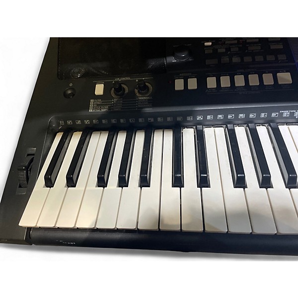 Used Yamaha PSRE423 61 Key Portable Keyboard