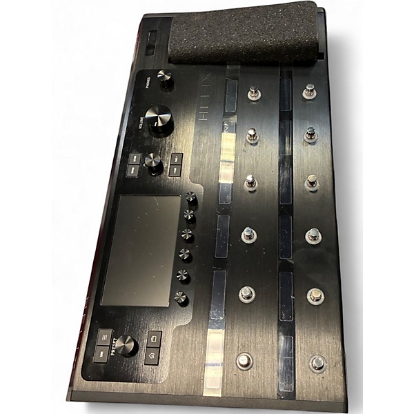 Used Line 6  Helix Effect Processor