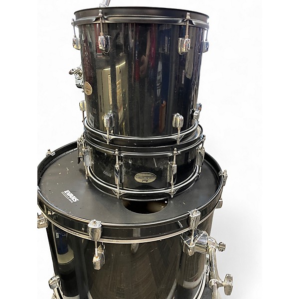 Used Pearl 5 Piece Forum Black Drum Kit