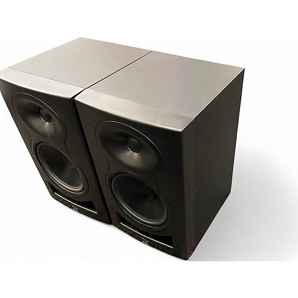 Used Kali Audio LP-6 Pair Powered Monitor