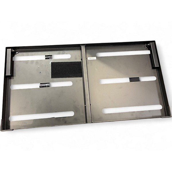 Used On-Stage GPB4000 Pedal Board