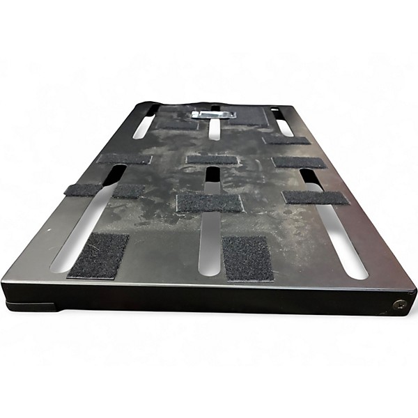 Used On-Stage GPB4000 Pedal Board