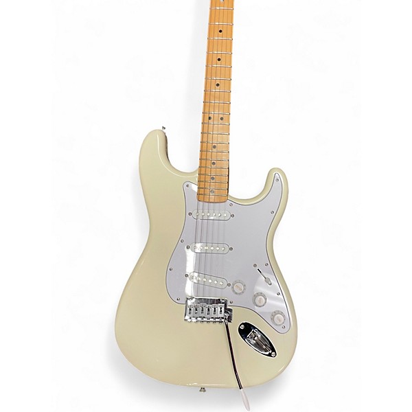 Used Fender Standard Stratacoustic White Acoustic Electric Guitar